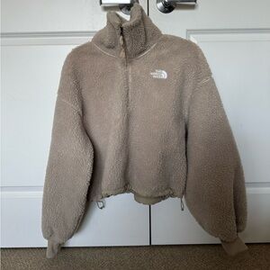 TNF Cropped Sherpa Pullover